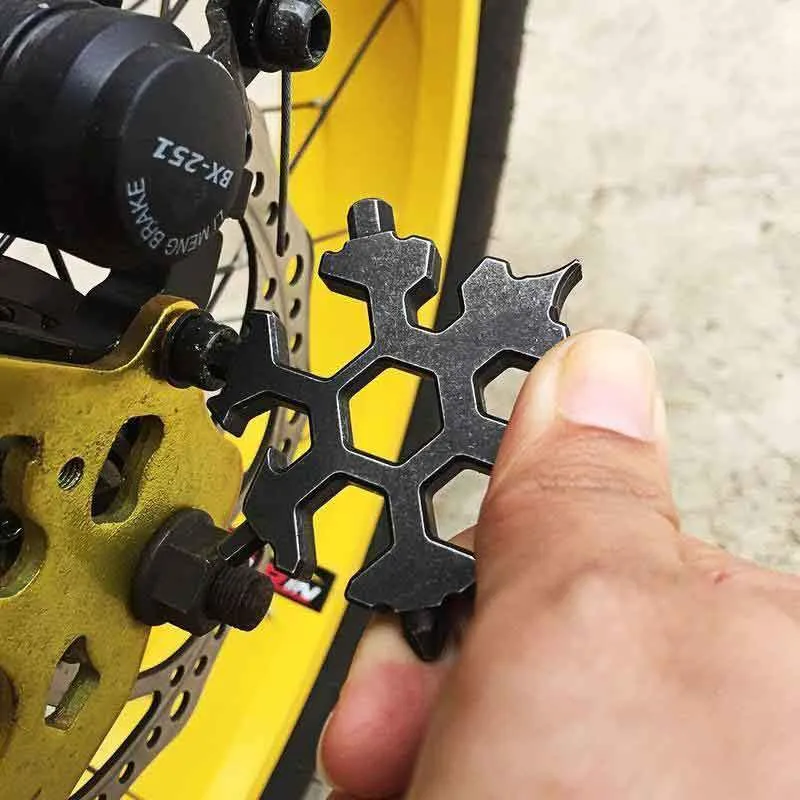 ( 🎅Early-Christmas Hot Sale - 30% Off ) 18-in-1 Stainless Steel Snowflakes Multi-Tool