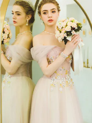 Cap Sleeves A Line Floor Length Elegant Tulle Prom Dress Unique Embroidery Prom Evening Dress SMT0717