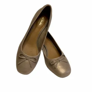 Clarks Cala Lucky Pump Metallic Leather