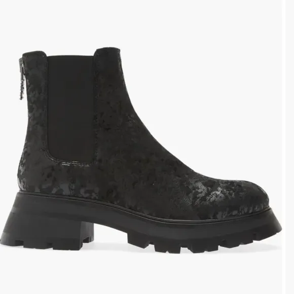 DKNY Sasha Lug Chelsea Boot Black NWOT