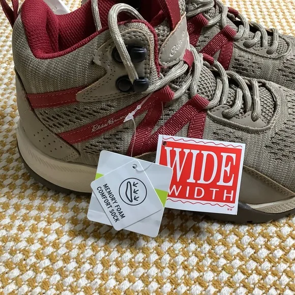 Eddie Bauer hiking men’s sneakers size 6.5Wide. NWT