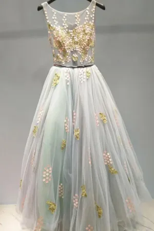 Elegant A Line Sweep Train Sleeveless Appliques Backless Long Tulle Prom Dress Formal Evening Dress OHC311