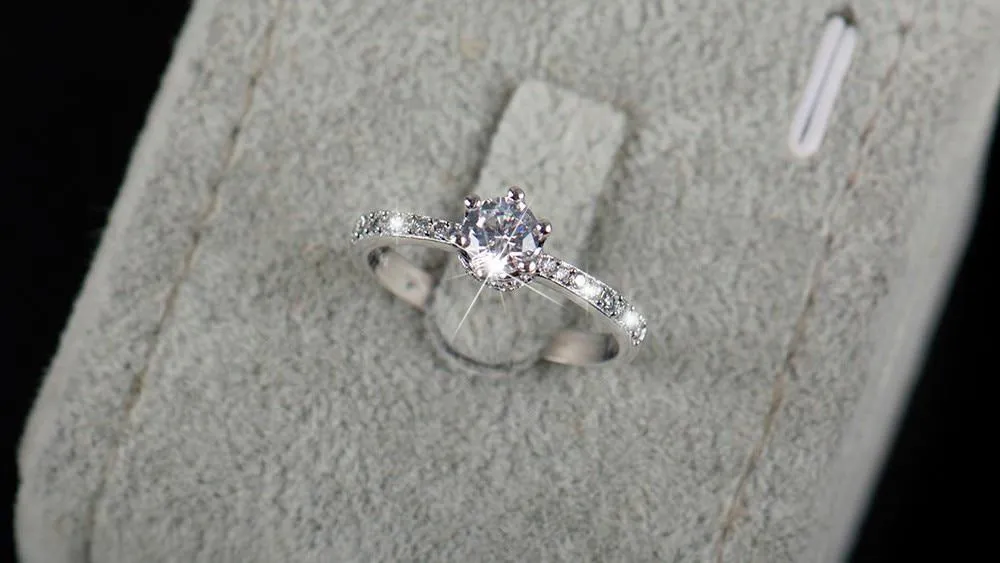 Elegant Crown Ring of Princess