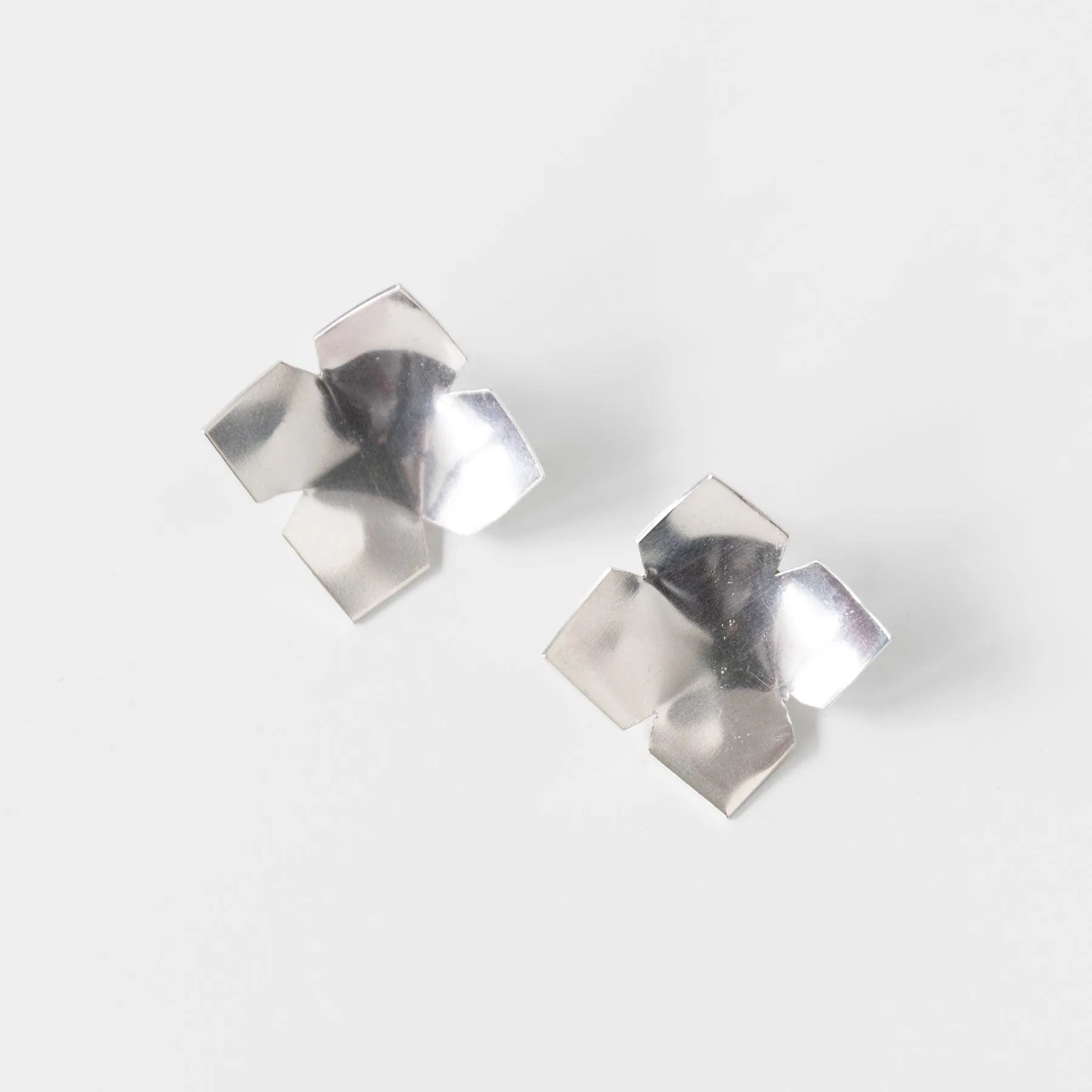 Fleur Studs