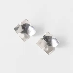 Fleur Studs
