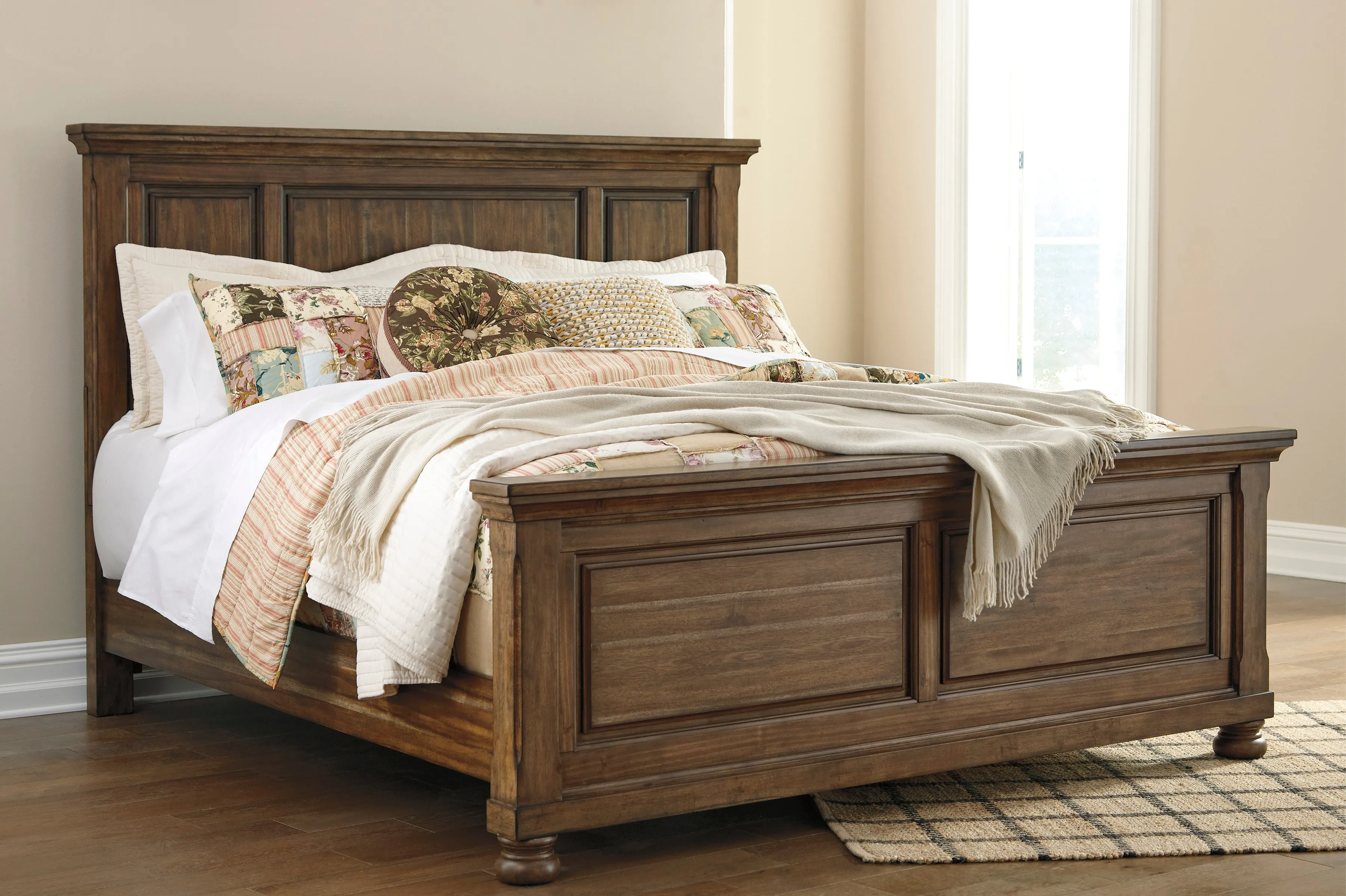 Flynn Sleigh Bed