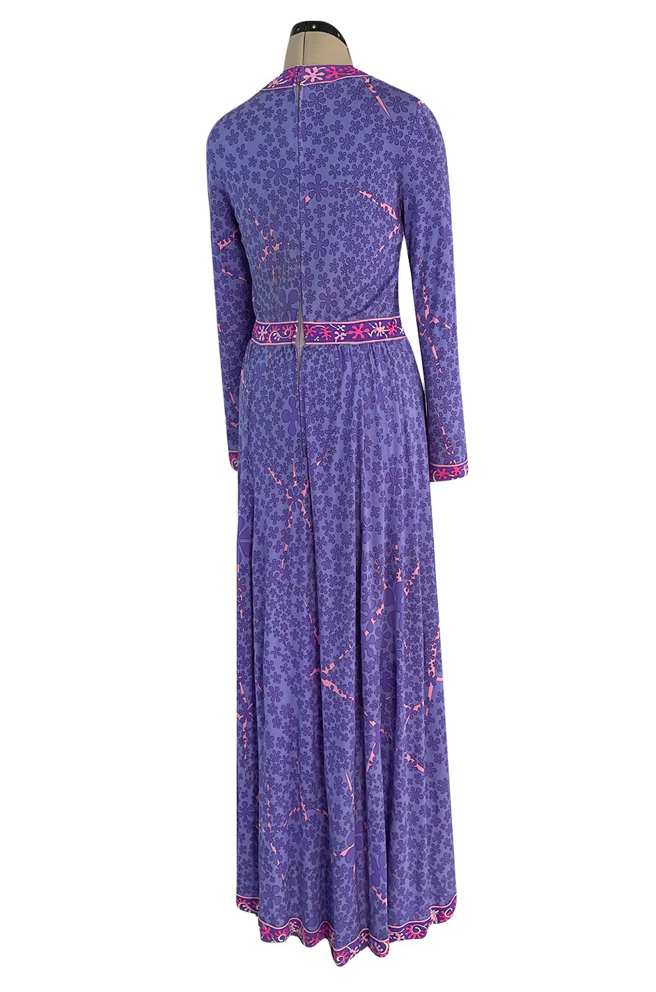 Gorgeous 1960s Bessi Light Purple & Pink Printed Silk Jersey Dress w V Neck & Slit Front
