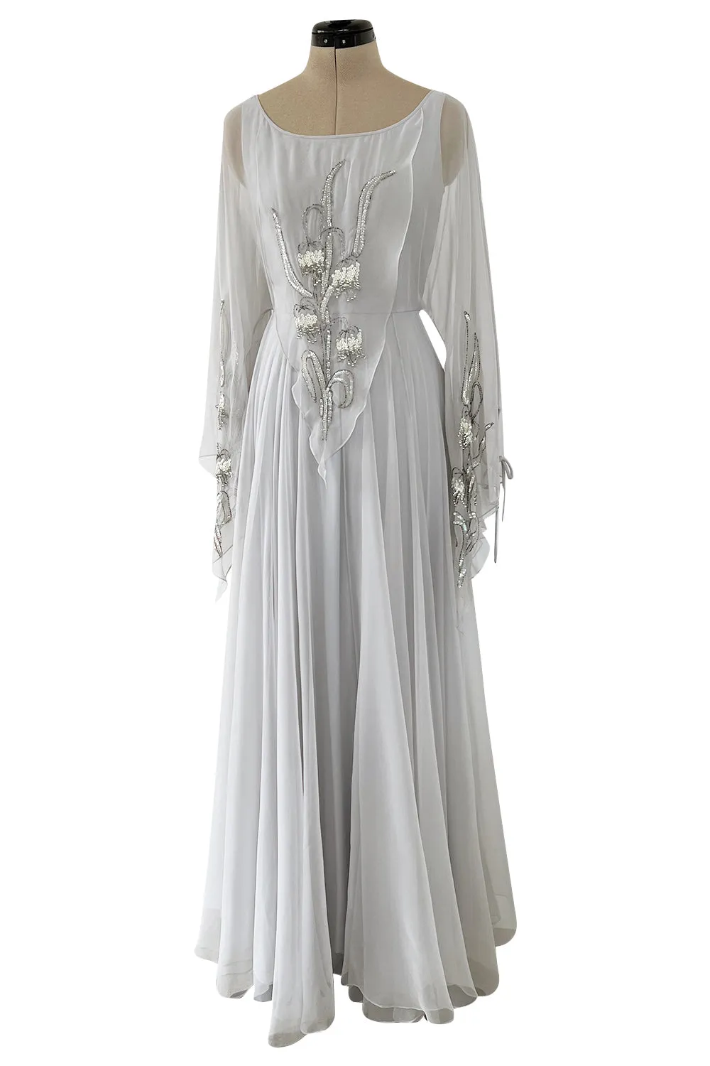 Magical 1970s Jean Varon Palest Silver Grey Chiffon Dress w Amgel Sleeves & Sequins