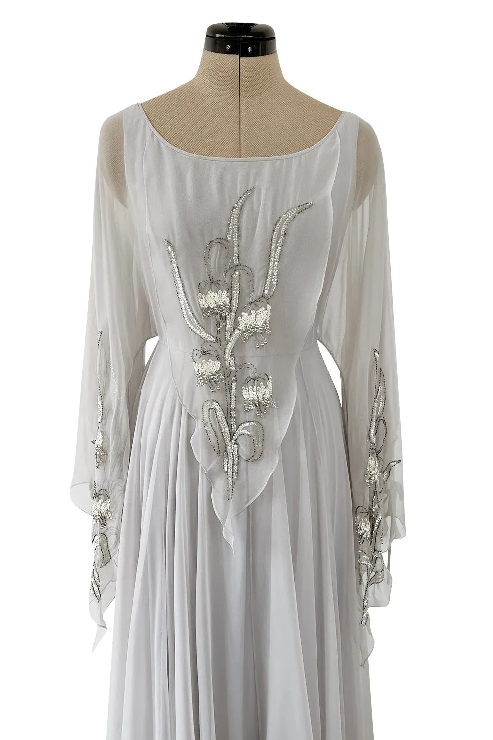 Magical 1970s Jean Varon Palest Silver Grey Chiffon Dress w Amgel Sleeves & Sequins