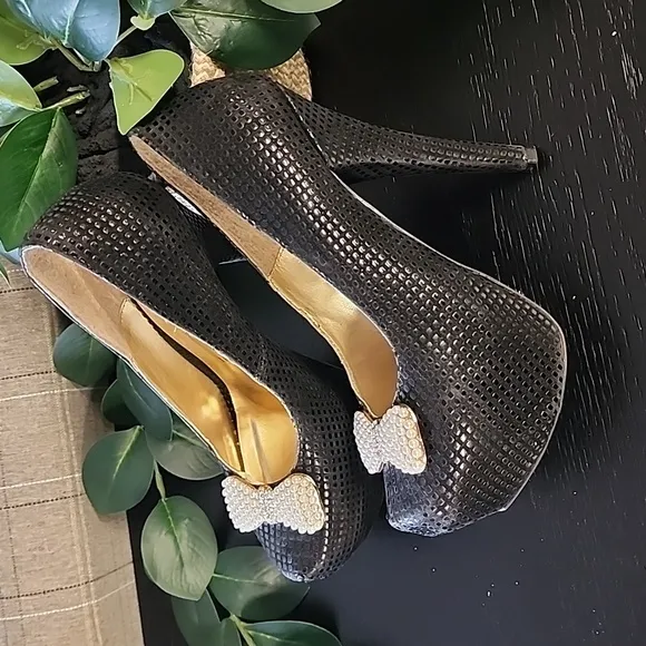 Muuy Fresos Zapateria Platform Heels Size 7.5 8 Mexico Pearls Bows Goth Punk