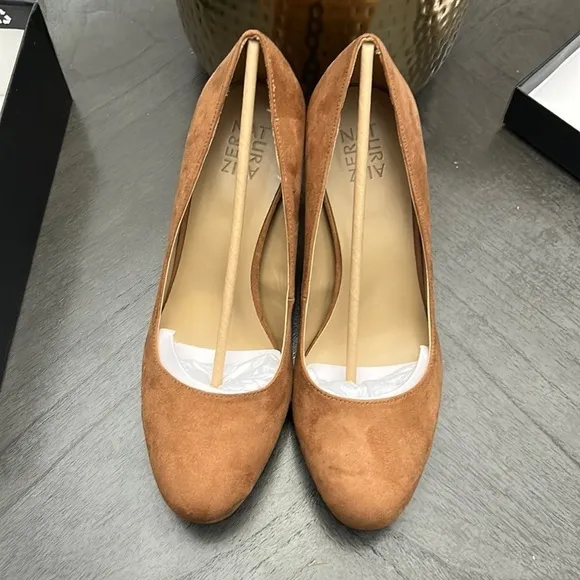 Naturalizer Berlin Platform Pump (WIDE)