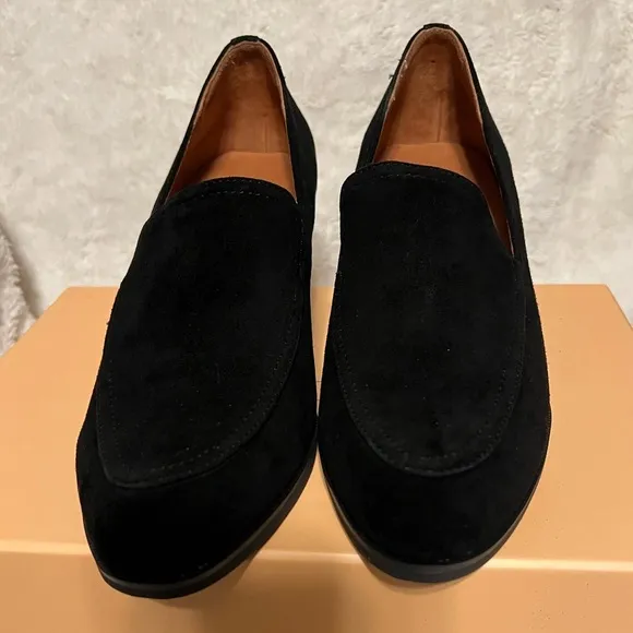 New In Box L’Amour De Pied Jokul Size 9M - Black