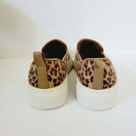 New Sofft Pavina Platform Slip-On Sneaker Textile Leopard Print ,Size 9,5