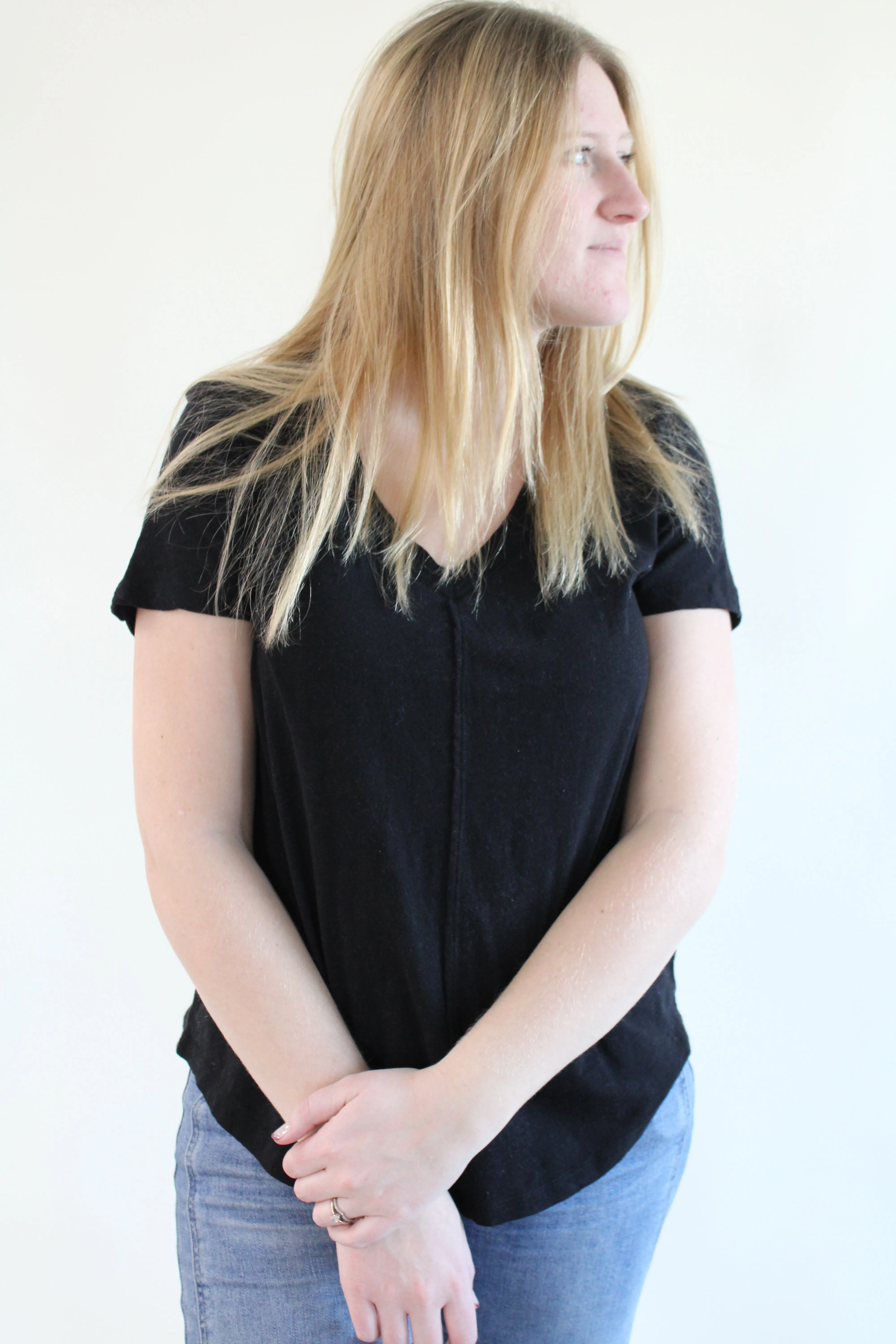 NICHOLE VNECK TEE 2 COLOR OPTIONS