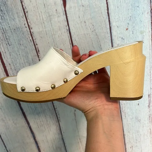 NWOT Franco Sarto Capri 3 Clog Sandal