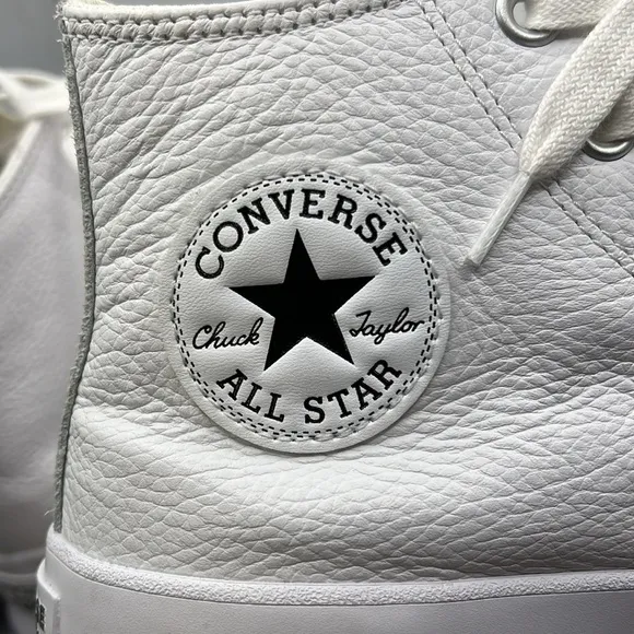 NWT Converse Lugged 2.0 Platform Shoe Sneakers High Top White Leather Mens 8