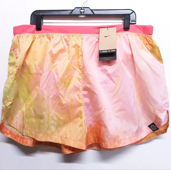 NWT Nike Trail Sea Coral/Pearl Pink Dri-FIT Repel Mid-Rise 3&quot; Running Shorts XL