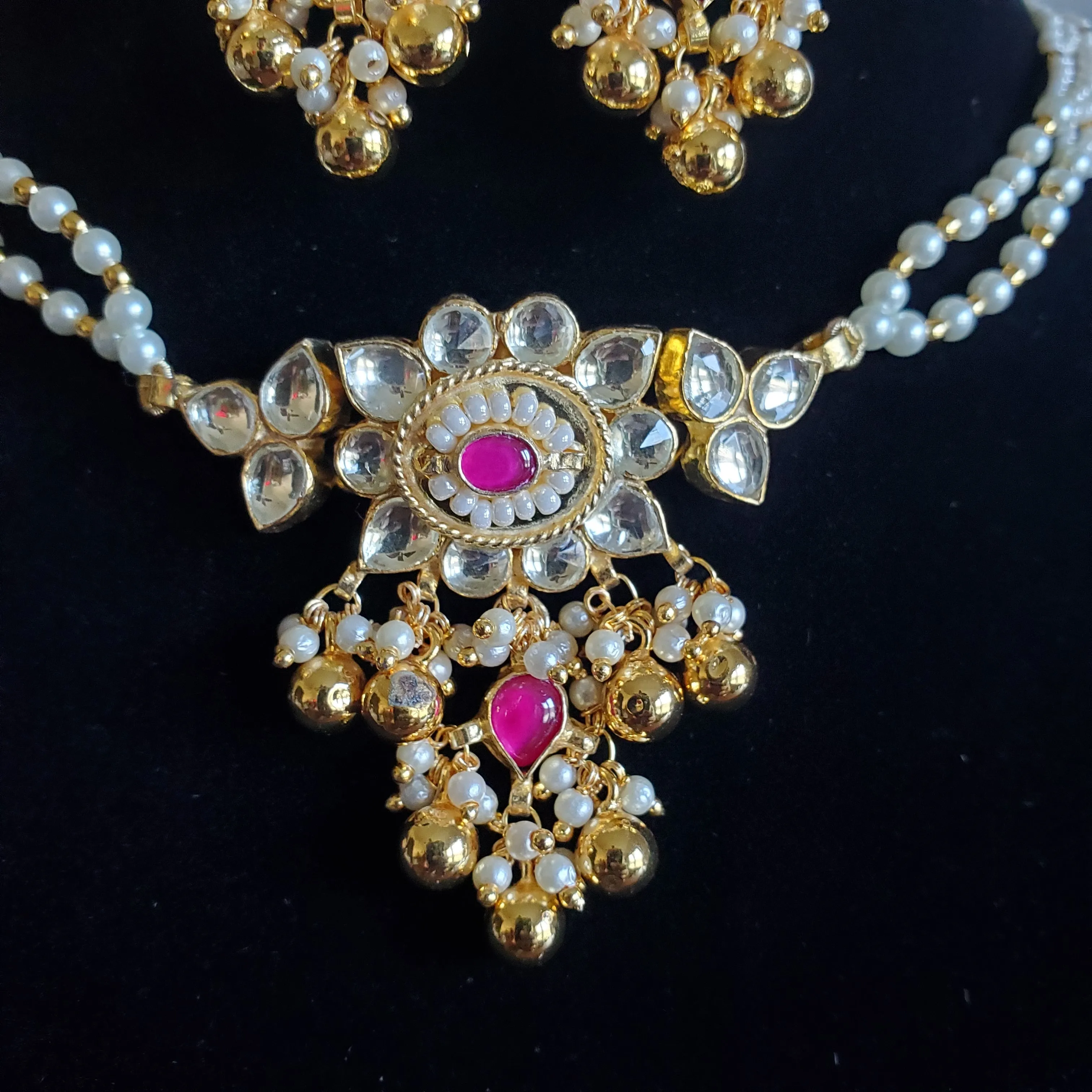 Pachi Kundan Pearl Set With Gold Plating