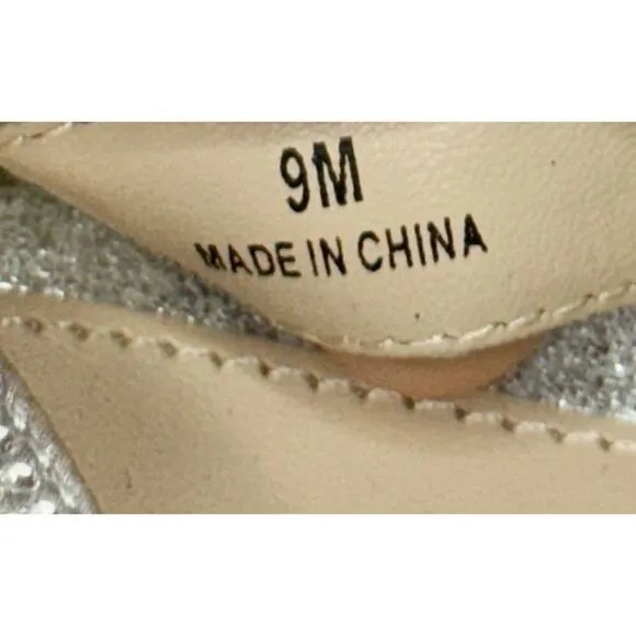 Pelle Moda Onora Sandal Size 9 Silver Metallic Suede Ankle Strap Rhinestone