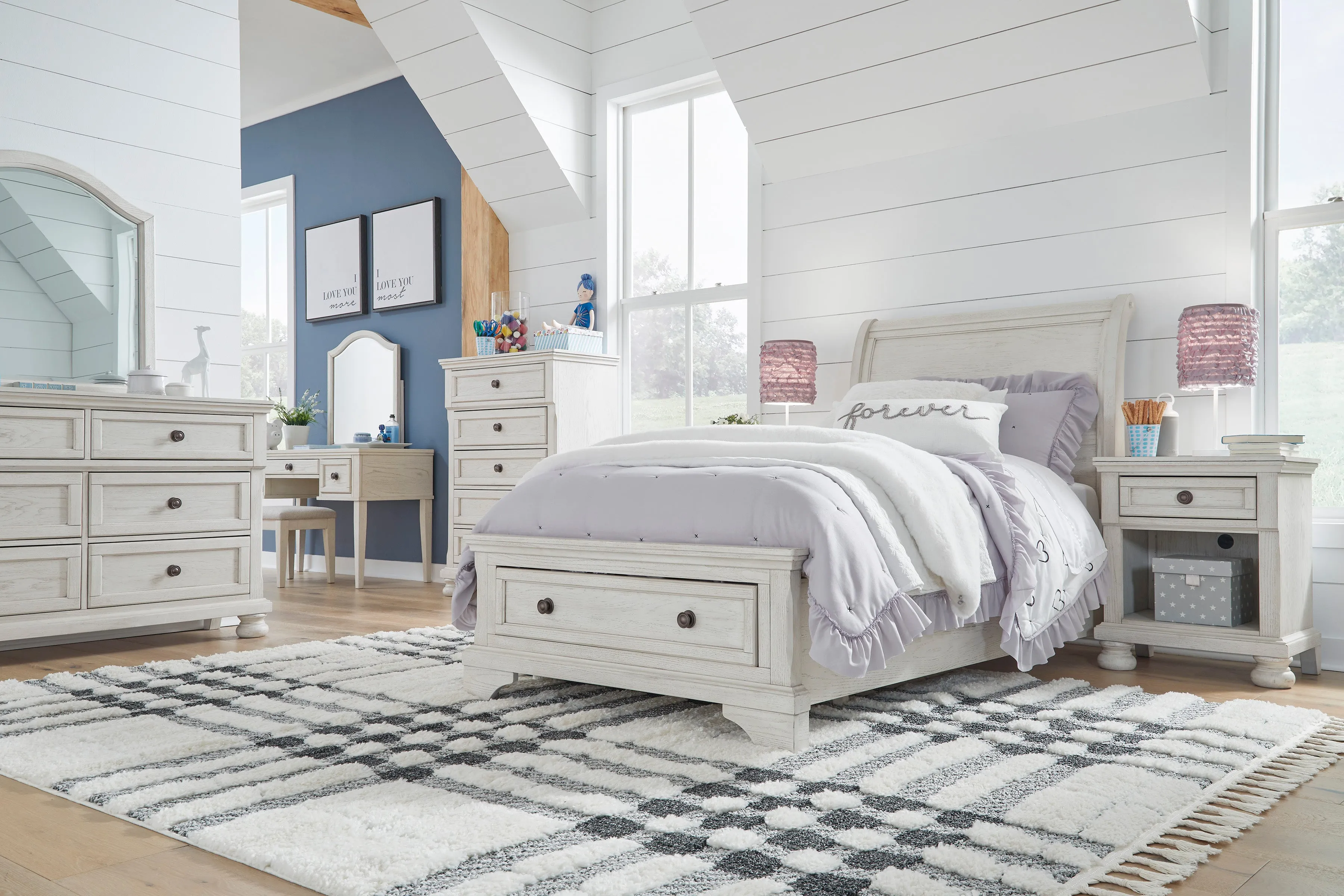 Robin Sleigh Storage Bed