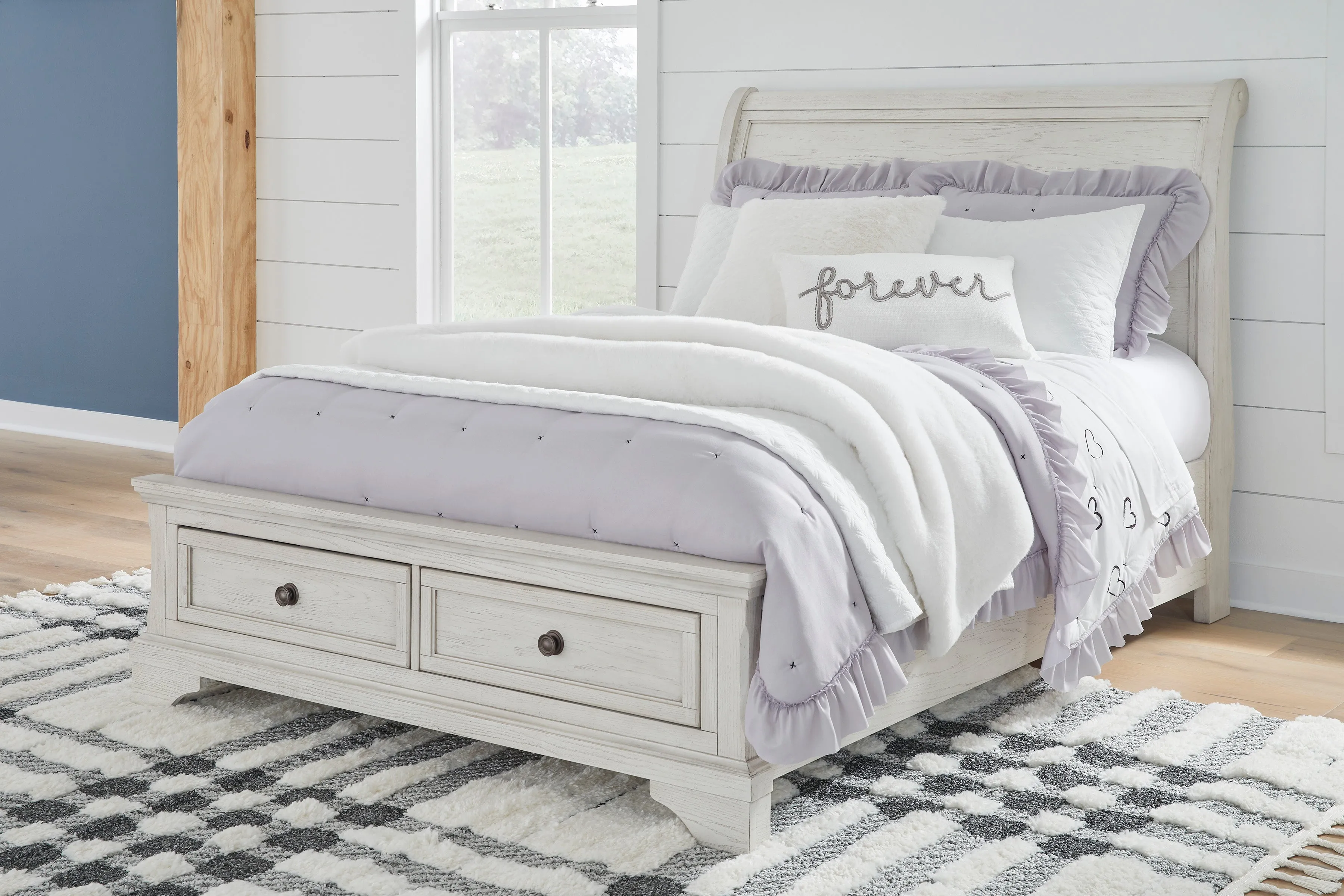 Robin Sleigh Storage Bed