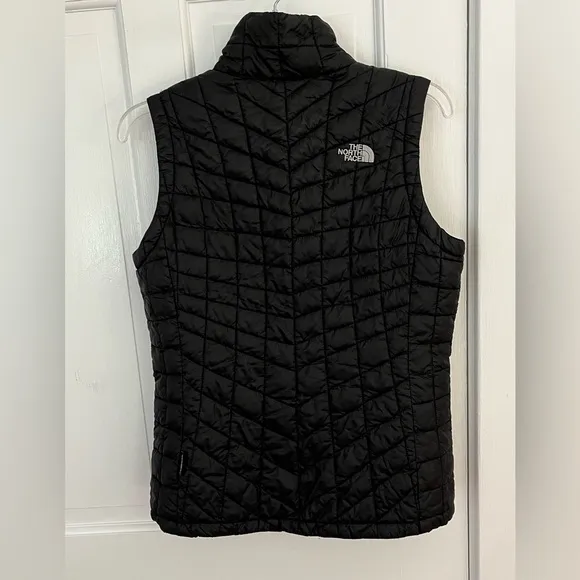 The North Face Thermoball Quilted Vest Black Womens Size Small Lightweigt