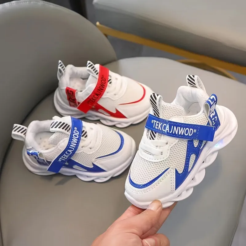 Trendy Girls Sneakers With LED Light, FS